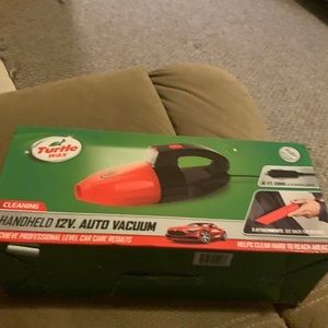 Turtle Wax handheld vacuum cleaner